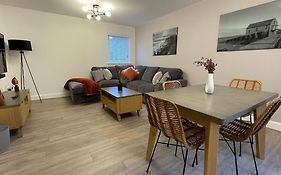 Harbourside, Luxurious Elegant Holiday Home With Bike Store - Sleeps 6